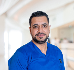 د/محمد صادق - طبيب عام حاصل علي امتياز التركيبات